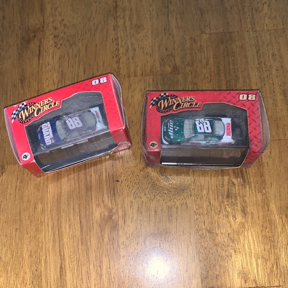 NASCAR vintage set of 2 dale earnhardt jr, collectible cars - Picture 4 of 4